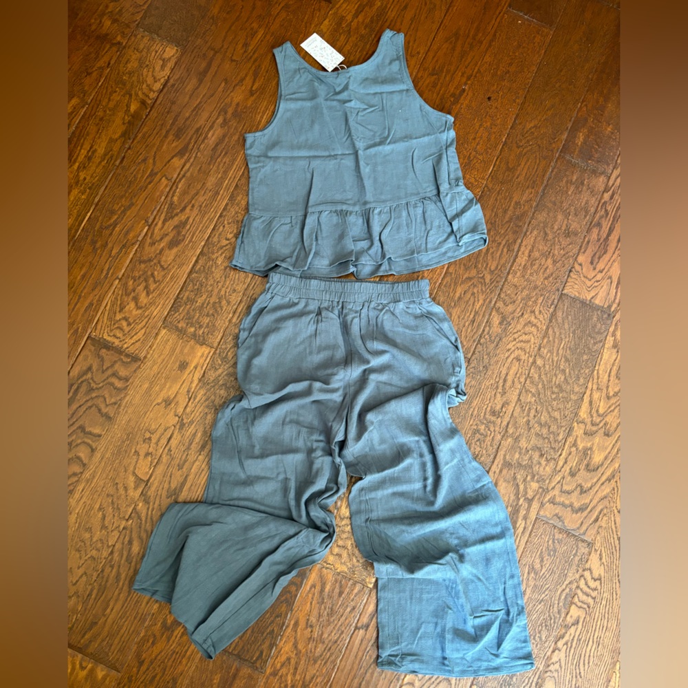 Two Piece Set